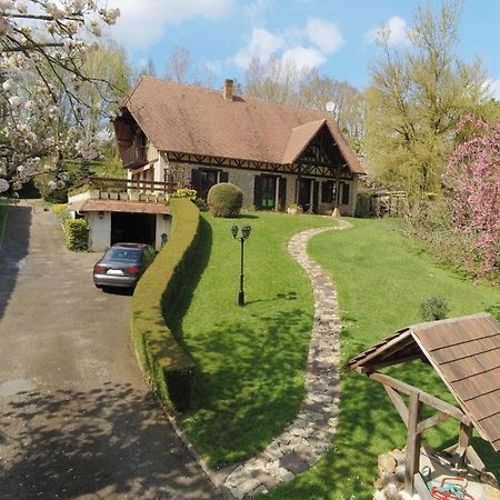 Maison Au Calme A La Campagne Saint-Pierre-de-Bailleul Eksteriør bilde