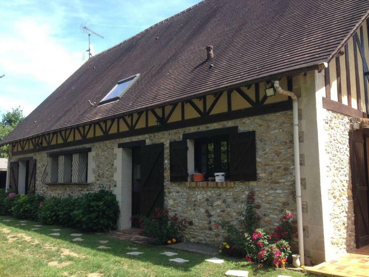 Maison Au Calme A La Campagne Saint-Pierre-de-Bailleul Eksteriør bilde